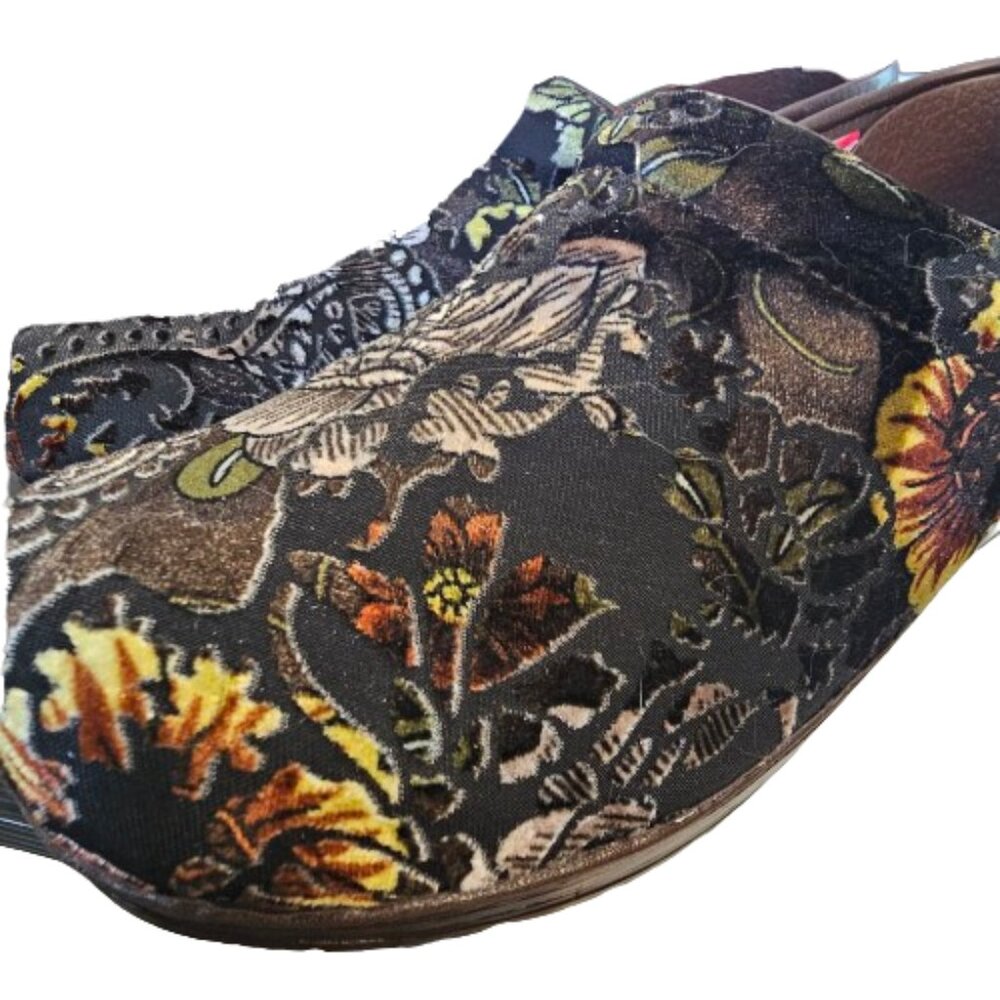 Sanita Womens Brown Floral Paisley Tapestry Velvet Clog Shoes Sz 7 - Picture 6 of 12